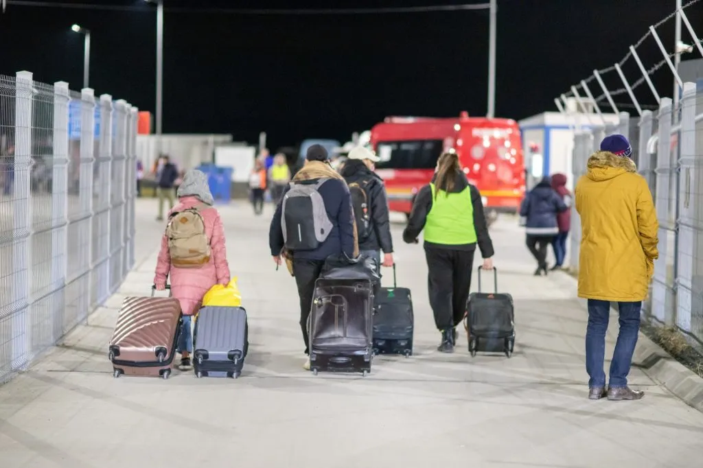 21 de corturi pentru refugiați, la Isaccea – foto 2
