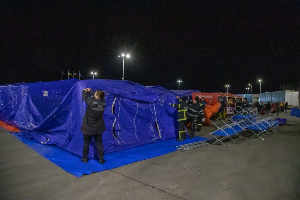 21 de corturi pentru refugiați, la Isaccea – foto 6