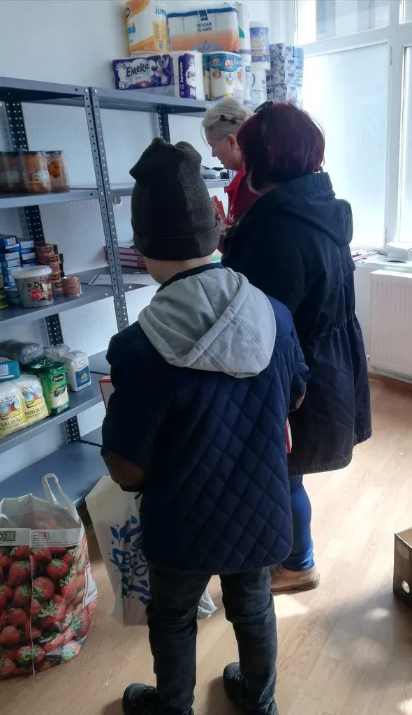 Punct umanitar cu produse pentru refugiații ucraineni, deschis la Tulcea – foto 3