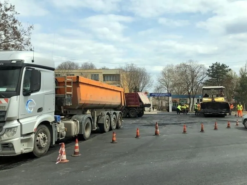Lucrările de înlocuire a conductelor de apă în stațiunile din sudul litoralului, suspendate pe perioada verii – foto 3