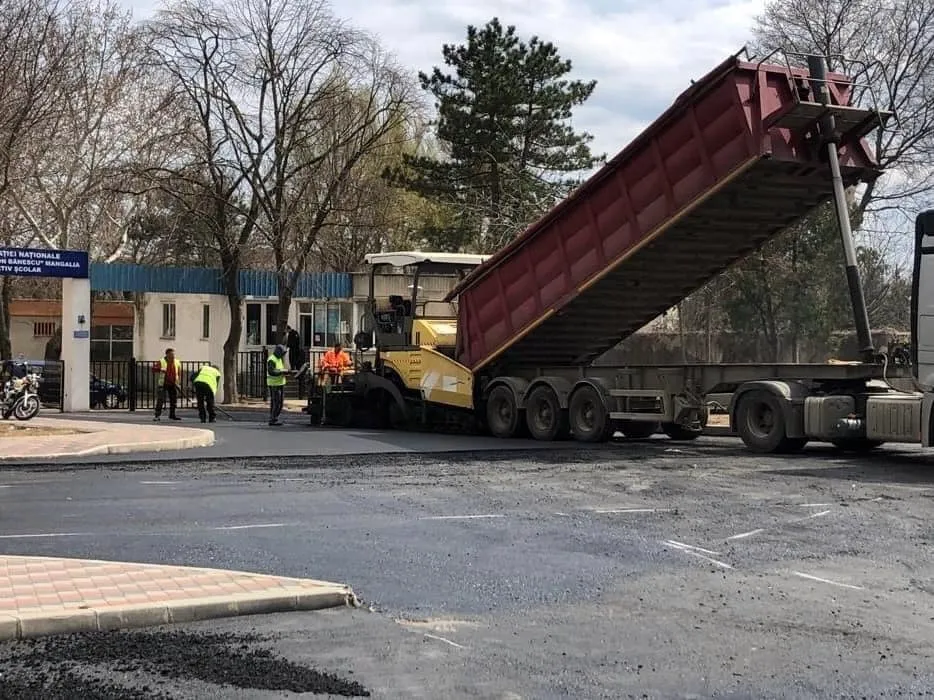 Lucrările de înlocuire a conductelor de apă în stațiunile din sudul litoralului, suspendate pe perioada verii – foto 2