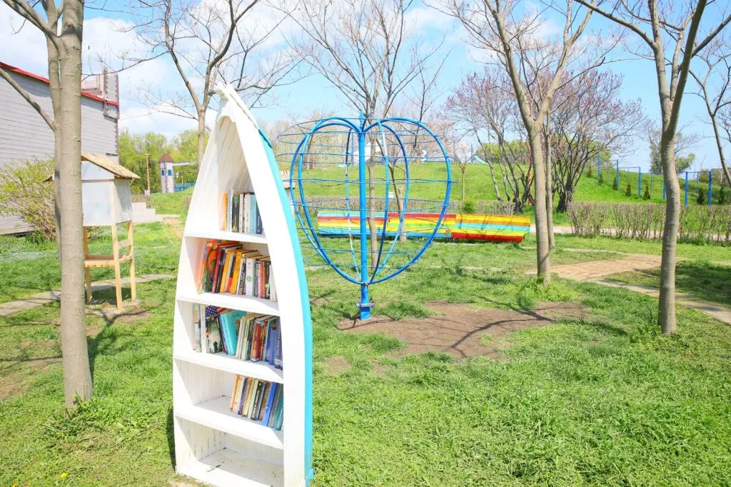 Popas de lectură în Țara Piticilor din Parcul Tăbăcărie – foto 4