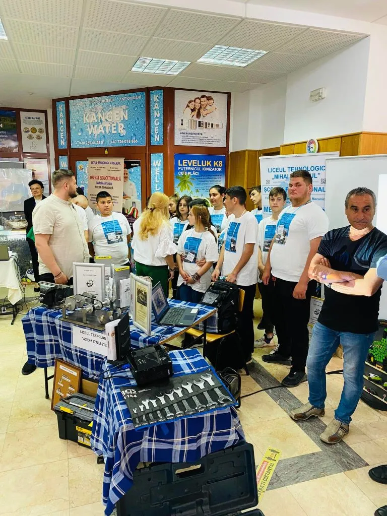 Târg educațional la Năvodari – foto 3