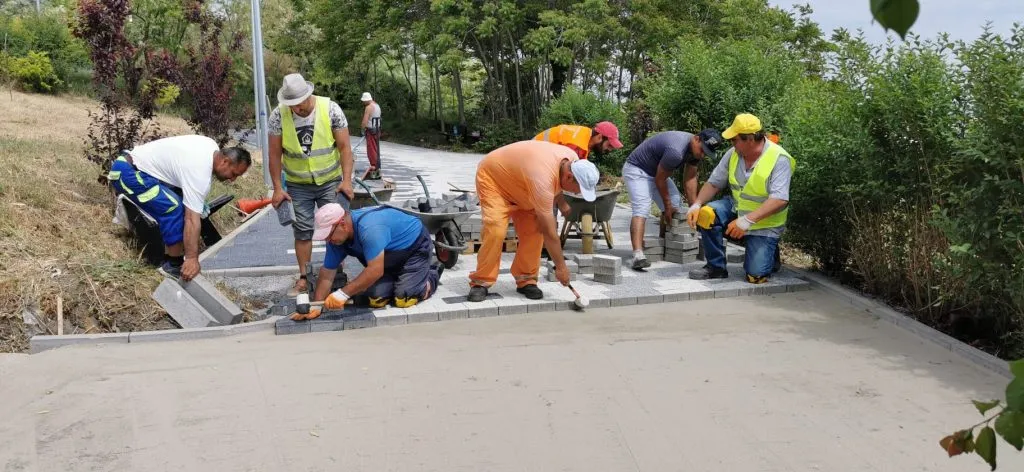 Se modernizează zona de acces către plaja Modern – foto 2