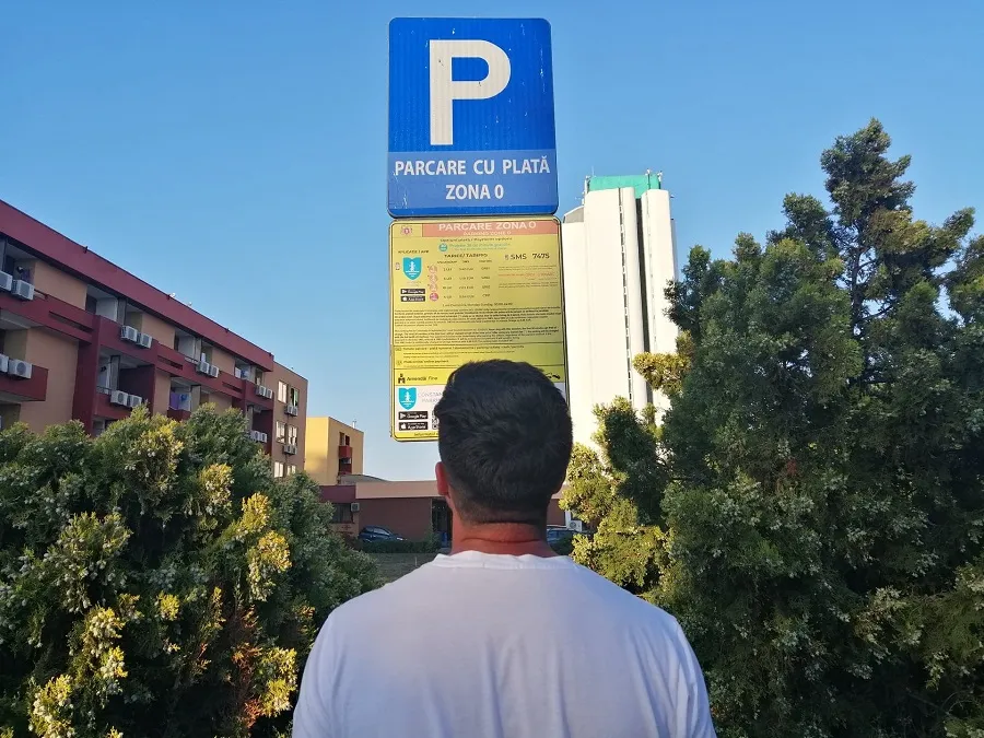 Mulțumim, Mamaia! Ne cazăm în parcări, cu tot cu șezlong! – foto 2