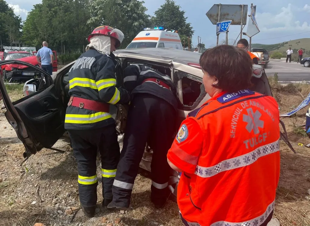 Accident rutier cu șapte victime, în județul Tulcea – foto 6