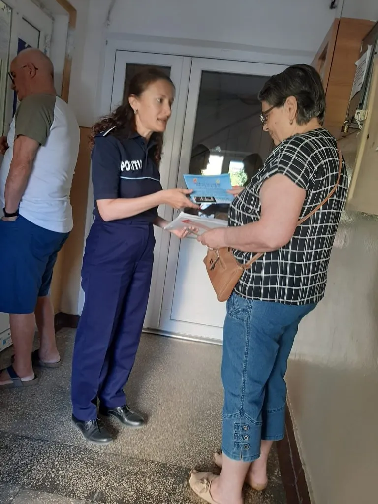 Constănțenii, preveniți de polițiști asupra furtului din locuințe – foto 3