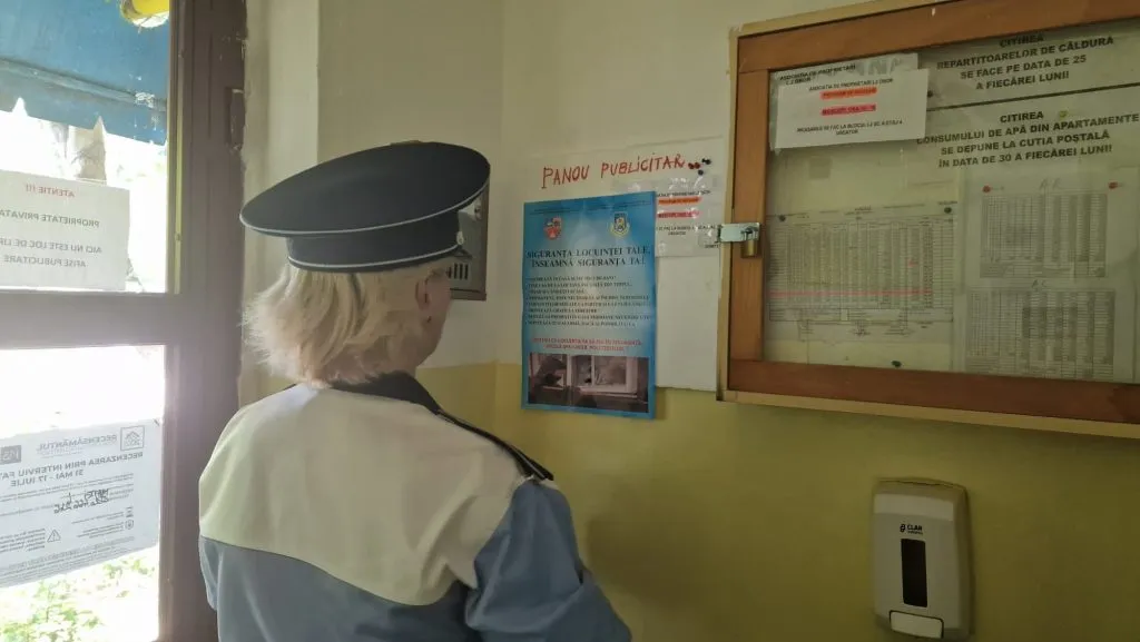 Constănțenii, preveniți de polițiști asupra furtului din locuințe – foto 5