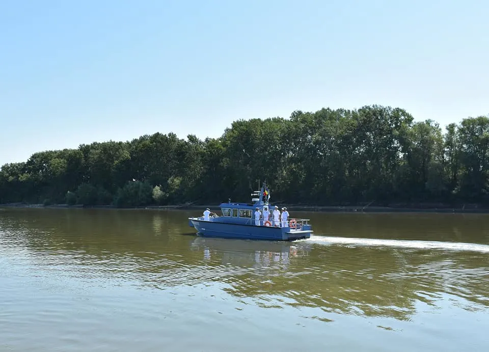 O nouă șalupă de intervenție, pe Dunăre, pentru marinarii militari – foto 6
