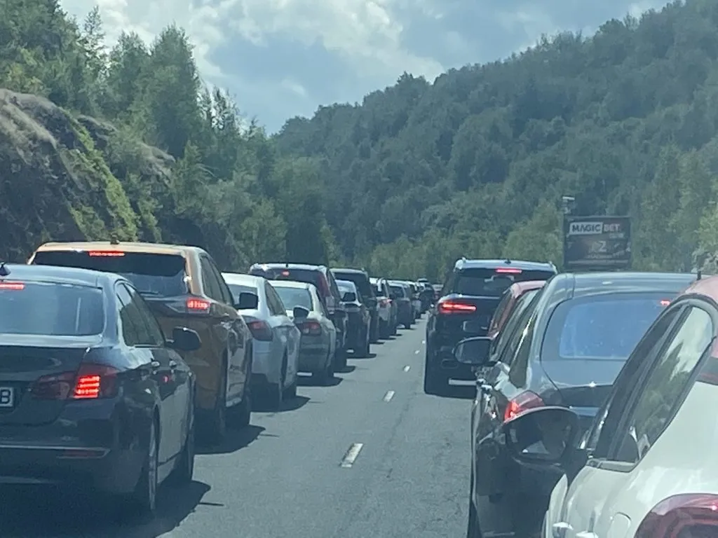 Cozi de mașini în vama Makaza, spre Grecia  – foto 2