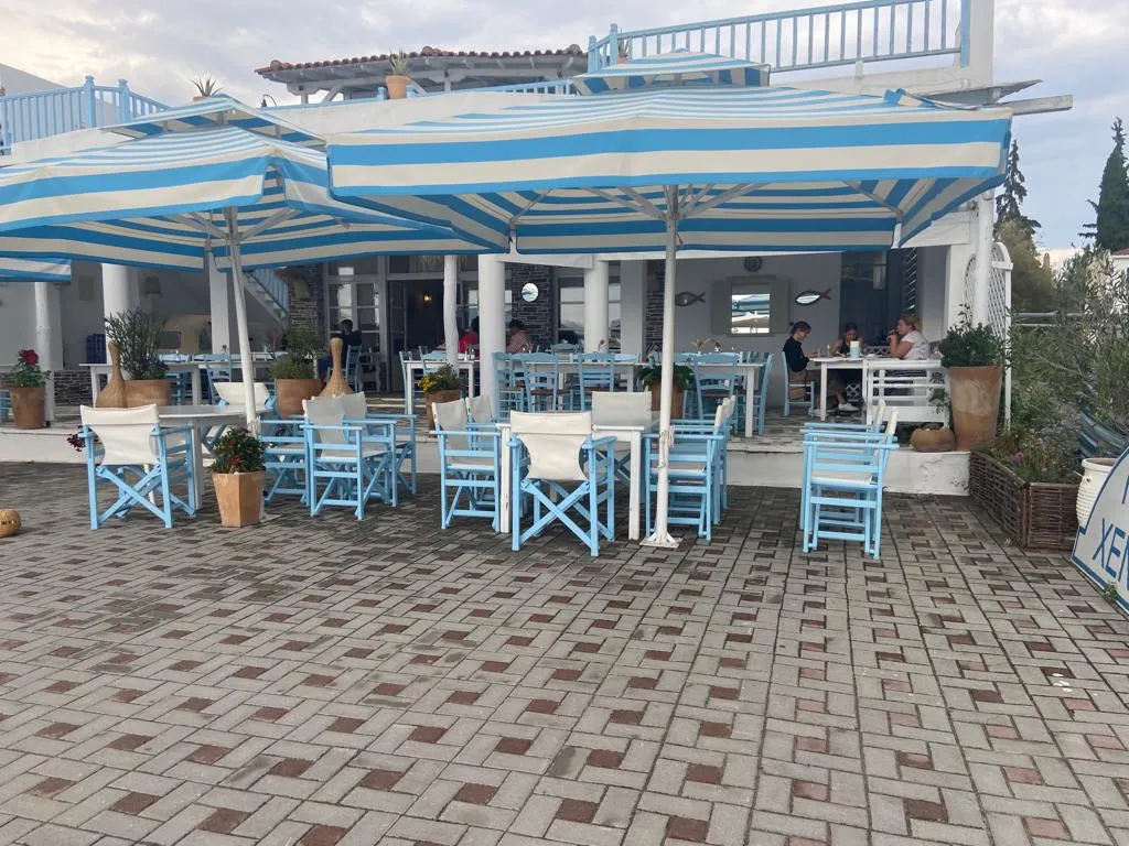De ce se simte furat românul pe plajele de la noi și răsfățat la greci  – foto 7