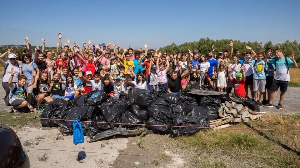 Județul Tulcea: Aproape două tone de gunoi, strânse în două zile – foto 4