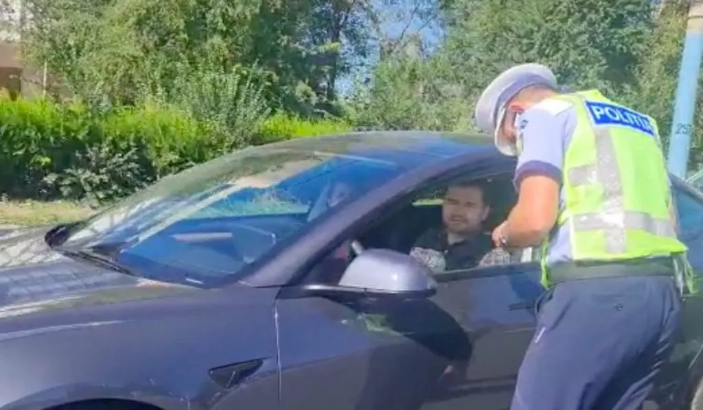 Laurențiu Duță, tras pe dreapta și amendat cu 1.450 de lei – foto 3