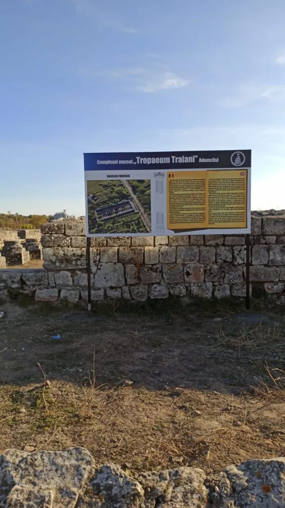 Noi panouri de informare pentru Complexul Muzeal Tropaeum Traiani/Adamclisi – foto 2