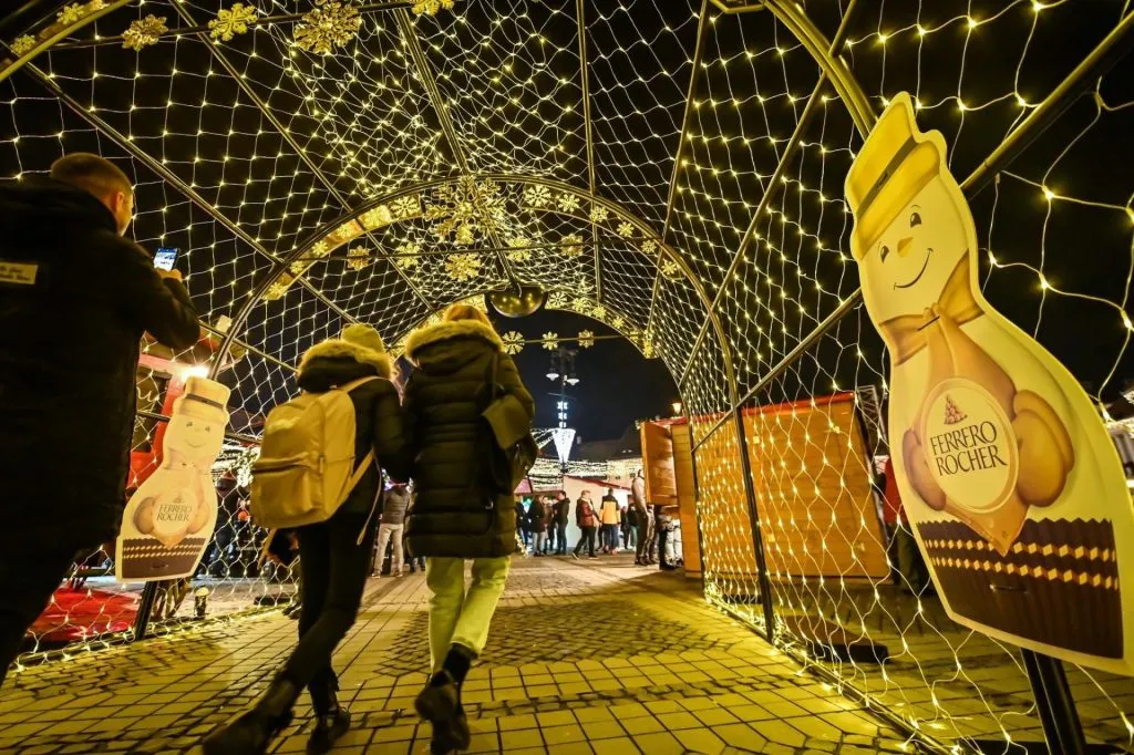 Au început să se deschidă târgurile de Crăciun din țară (FOTO) – foto 4