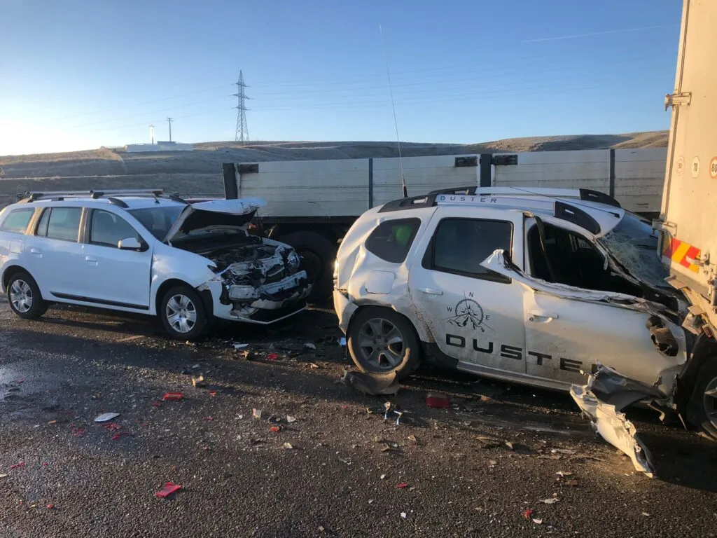 Accident cu 13 mașini și 6 răniți pe A3 (FOTO) – foto 3