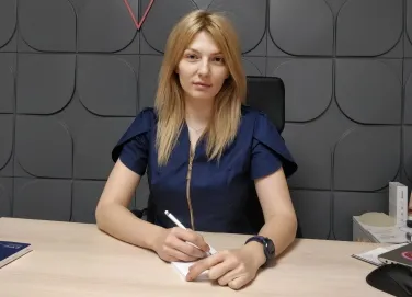 Cei mai buni specialiști în chirurgia mâinii, la AUM Estetic Clinique – foto 3