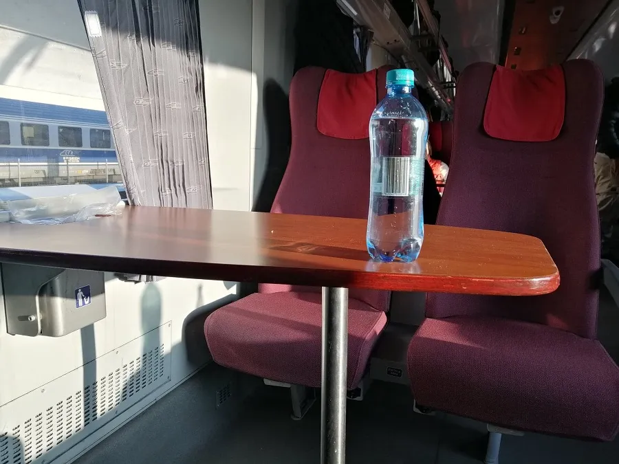 Ofertă de sărbători: Un bilet de tren costă cât patru cozonaci! – foto 2