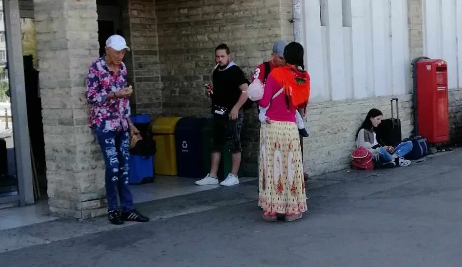 Bebeluși folosiți drept sclavi, pe străzile Constanței – foto 6
