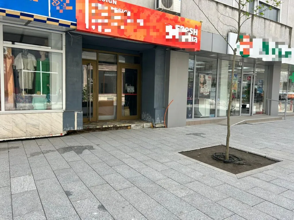 Lacătul pe ușă, noul simbol de pe Ștefan cel Mare (FOTO) – foto 6