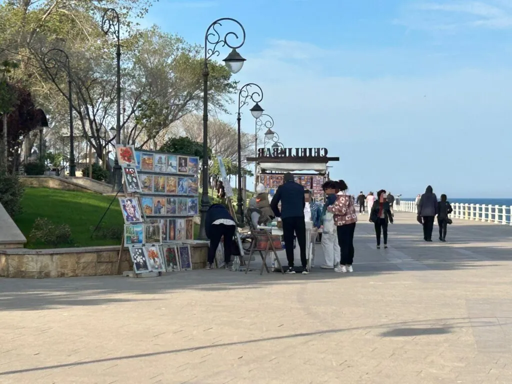 Veșnicul “târg” de pe Faleza Cazinoului (FOTO)  – foto 2