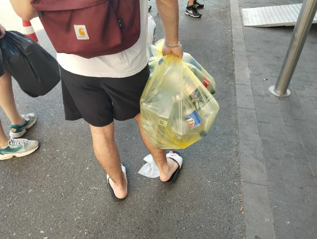 Reciclare cu discriminare. „Romii nu sunt primiți în magazine!” – foto 2