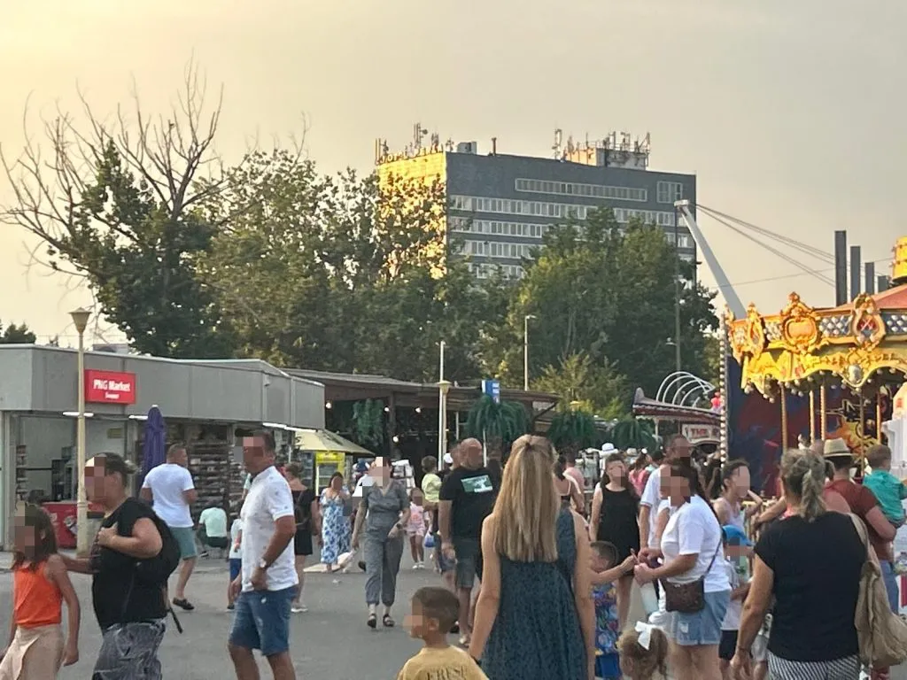 Satul de Vacanță – o veritabilă mașină a timpului constănțeană (FOTO)  – foto 20