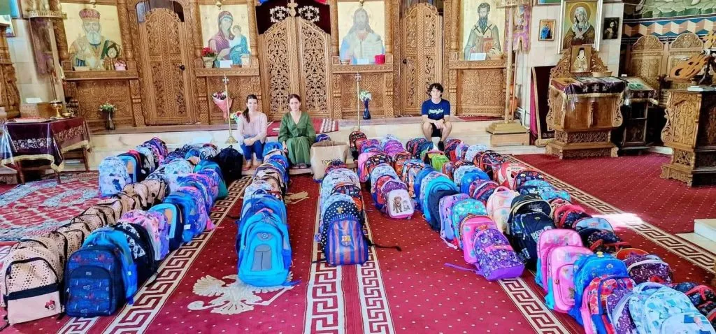 “Ajută-mă să-mi fac ghiozdanul”, acțiune caritabilă în sprijinul copiilor nevoiași – foto 2
