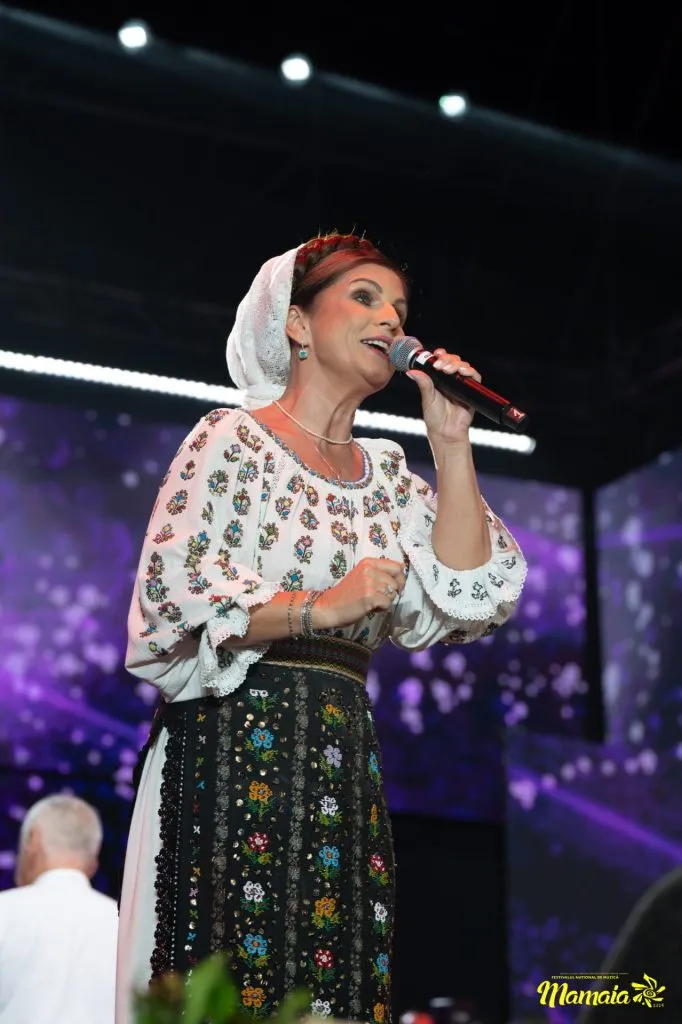 Festivalul Național al Cântecului și Dansului Popular Românesc „Mamaia” 2024 își desemnează, în această seară, câștigătorii! – foto 6