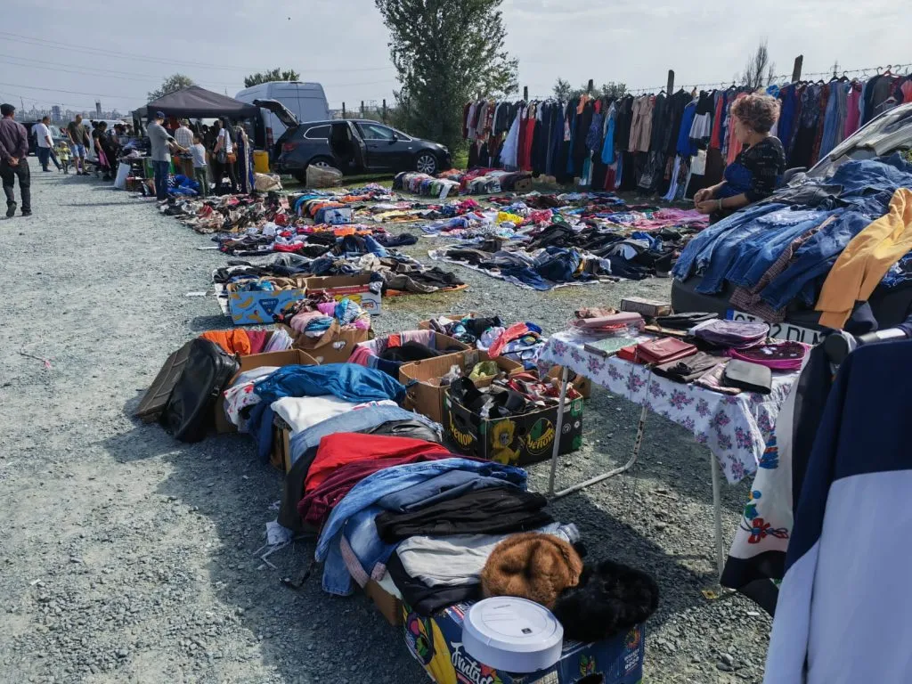 Vechituri de vânzare. O altă tradiție de duminică, la Constanța (FOTO) – foto 2