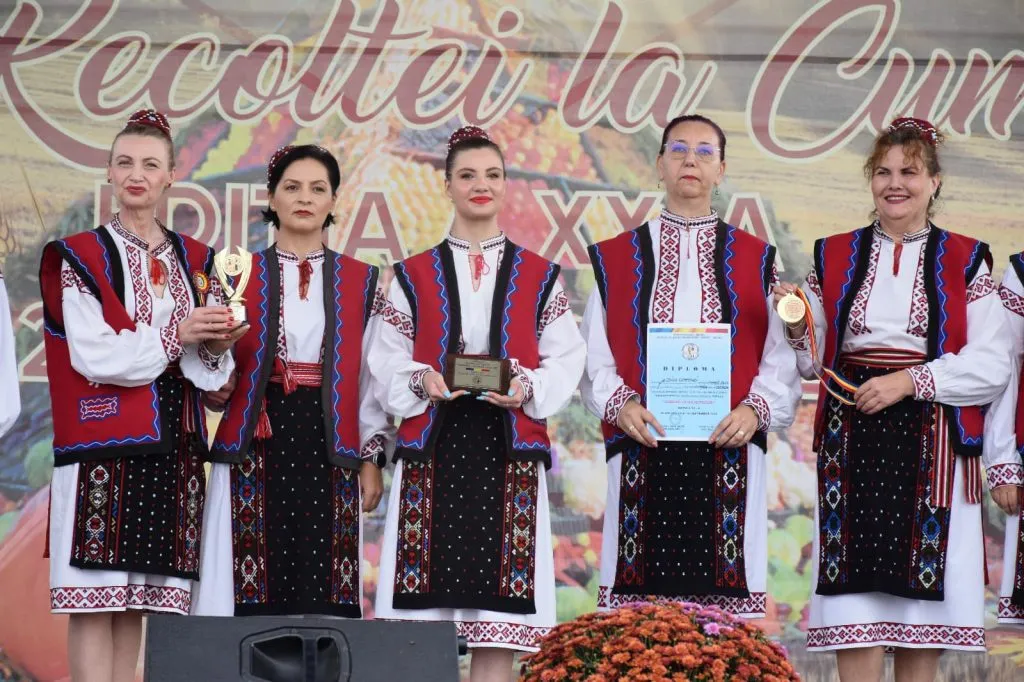 Cea de-a XX-a ediție a Festivalului „Rodul Pământului – Zilele Recoltei” de la Cumpăna a ajuns la final (FOTO) – foto 6