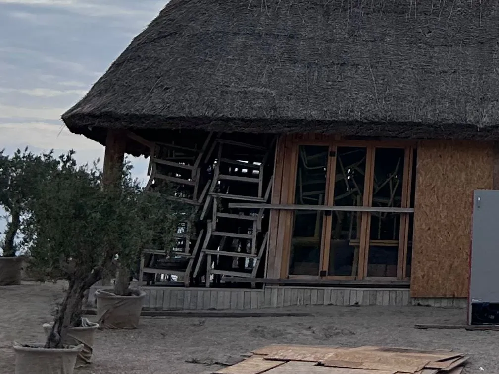 Șezlongurile încep să dispară de pe plajele litoralului – foto 7