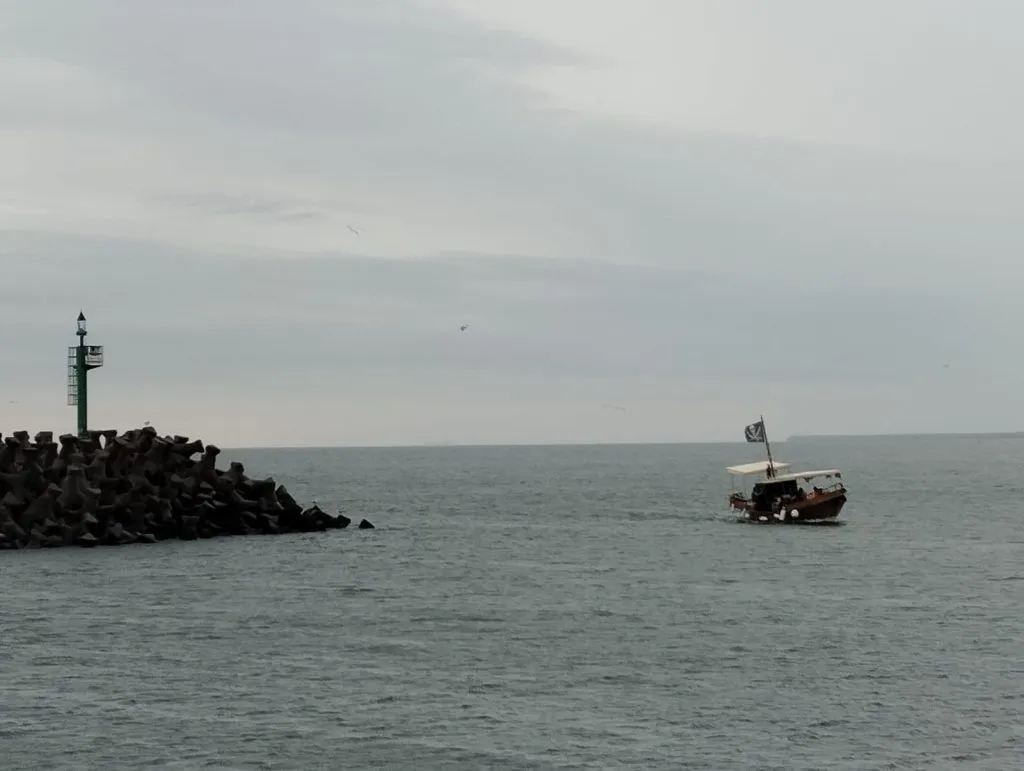 Vântul bate, ploaia cade, turistul rezistă (FOTO/VIDEO) – foto 6
