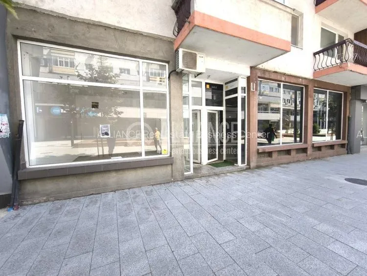 Ștefan cel Mare are nevoie de resuscitare. Strada, desigur. Cu cât se închiriază spațiile comerciale rămase goale?  – foto 6