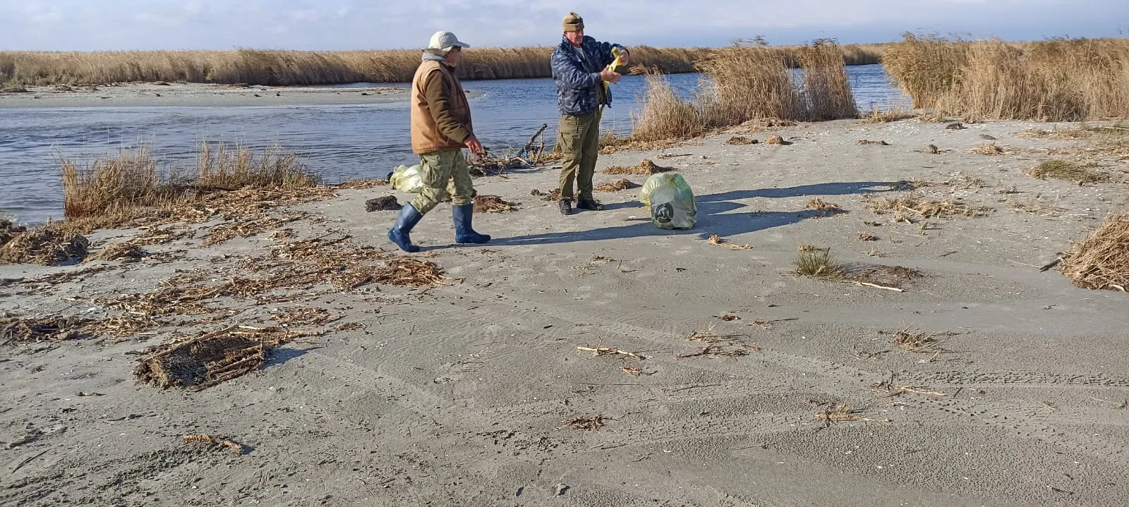 Amplă acțiune de ecologizare în mai multe zone din Delta Dunării
