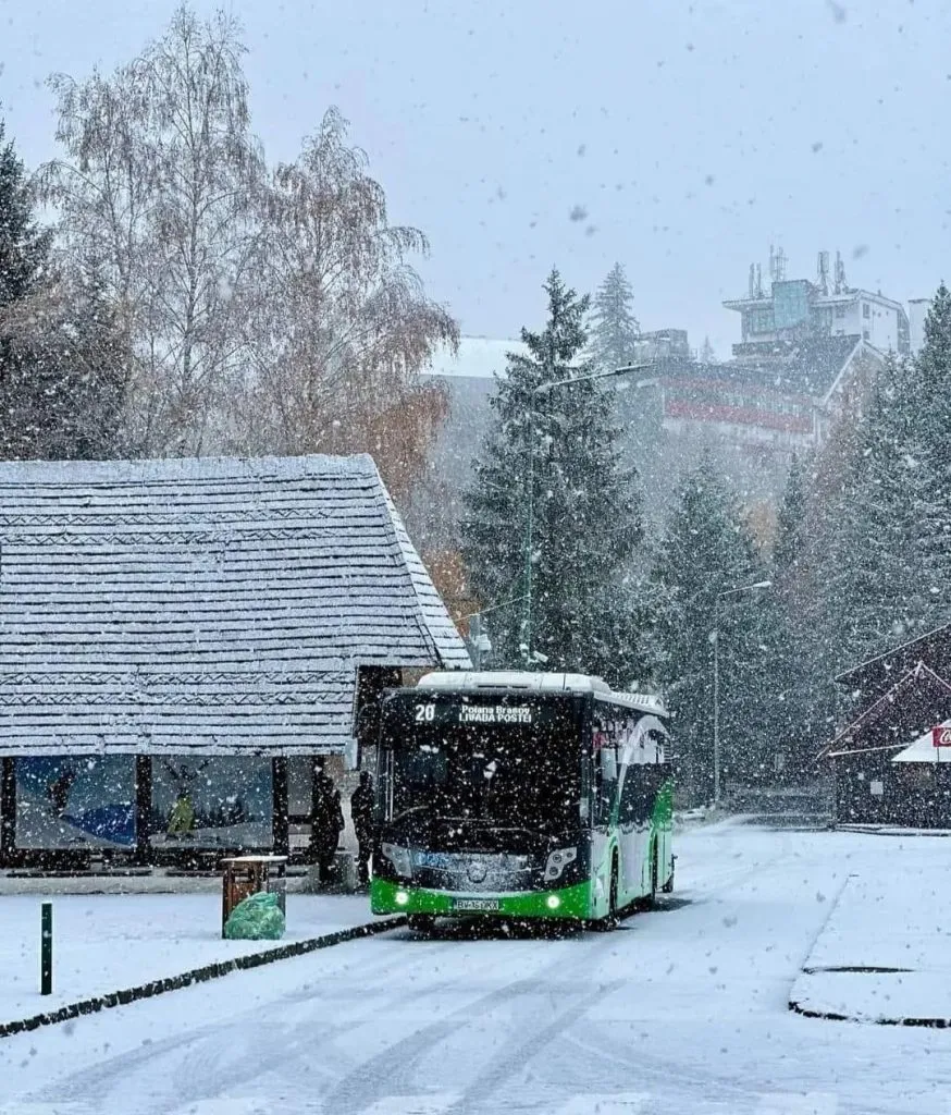 La noi plouă, la munte a nins (FOTO)  – foto 2