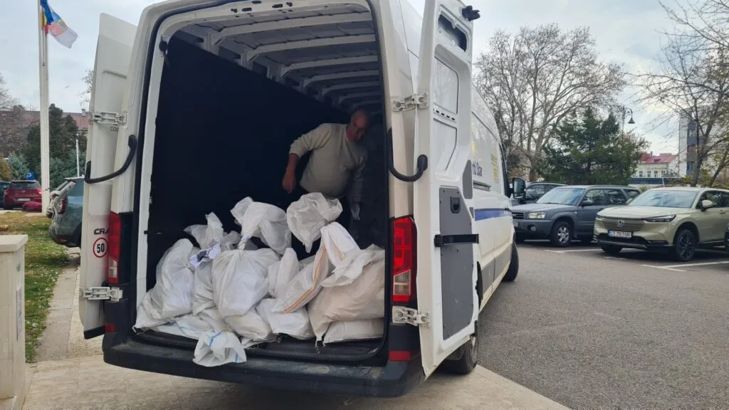 UPDATE: Sacii cu voturi au ajuns la Palatul Administrativ din Constanța – foto 3