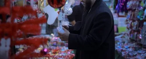 A furat din magazine bunuri de peste 3.000 de lei