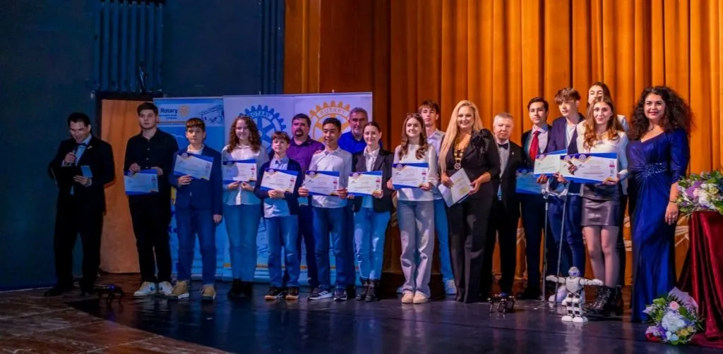 Pentru al IV-lea an consecutiv, Rotary Cetatea Tomis a premiat excelența în educație – foto 6