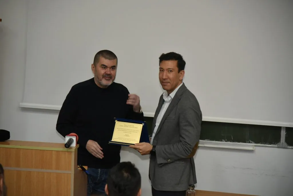 „Repere identitare dobrogene” – O incursiune în istoria tătarilor din România – foto 4