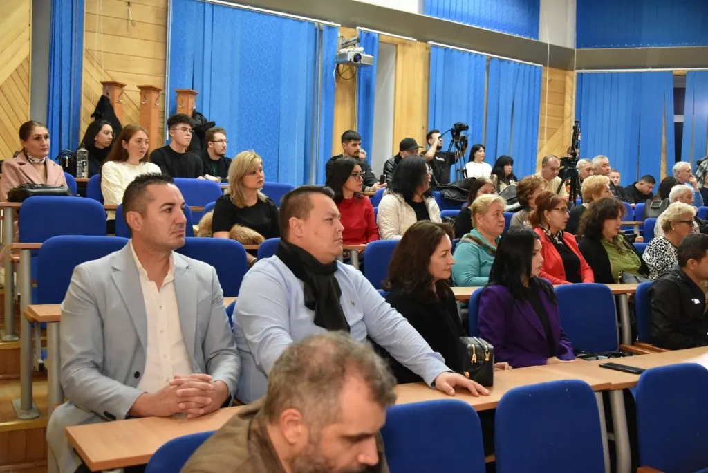 „Repere identitare dobrogene” – O incursiune în istoria tătarilor din România – foto 2