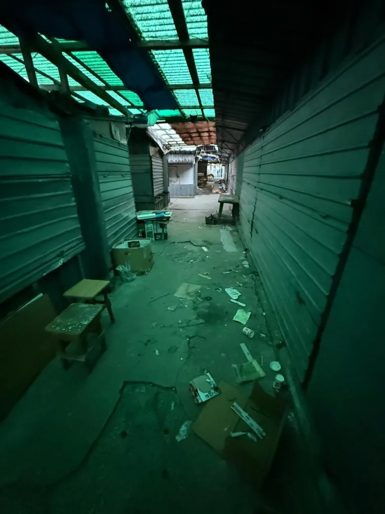 Sfârșit pentru Bazarul „La Ruși”. Se pune „punct” unei istorii de aproape 3 decenii  – foto 7