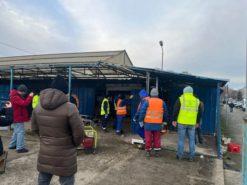 Sfârșit pentru Bazarul „La Ruși”. Se pune „punct” unei istorii de aproape 3 decenii  – foto 2