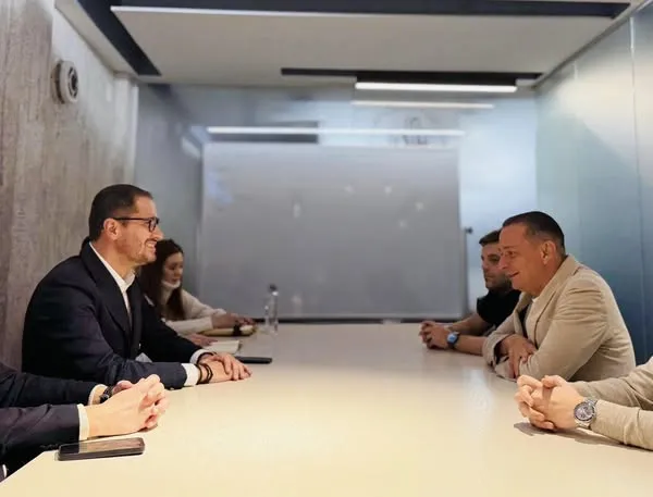 Viceprimarul Costin Răsăuțeanu, întâlnire de lucru cu primarul Sectorului 4 – foto 3