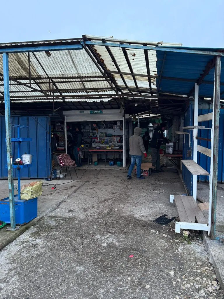 Sfârșit pentru Bazarul „La Ruși”. Se pune „punct” unei istorii de aproape 3 decenii  – foto 3