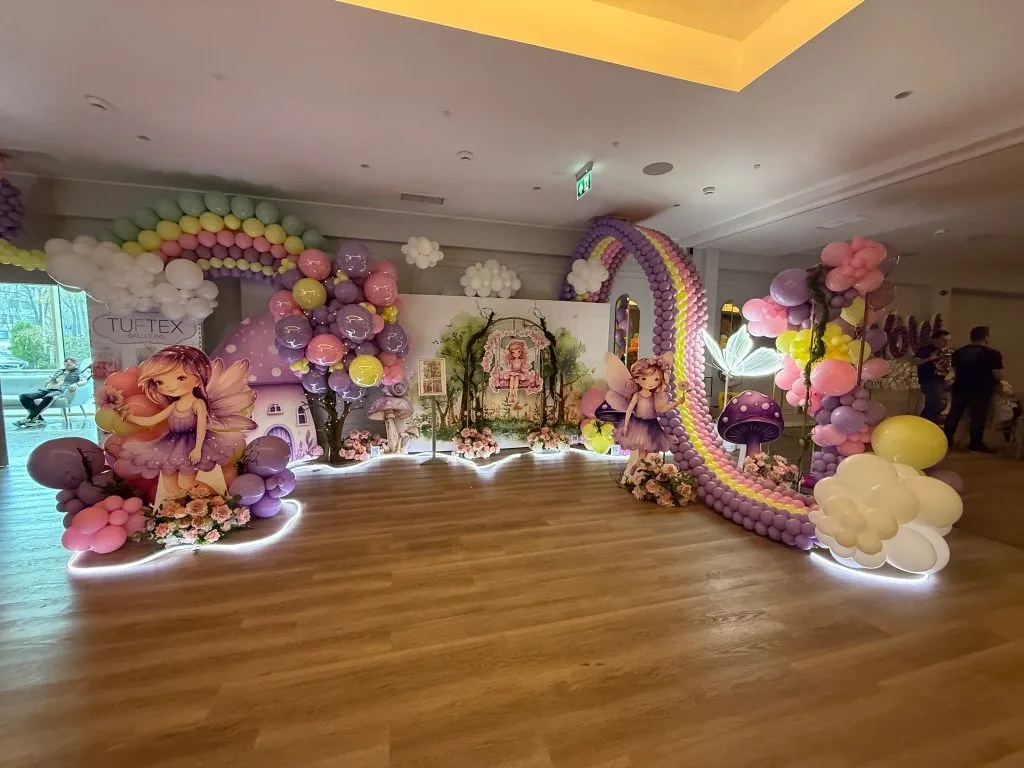 Creativitate și explozie de culoare la Constanța, la o convenție dedicată decorațiunilor din baloane – foto 2