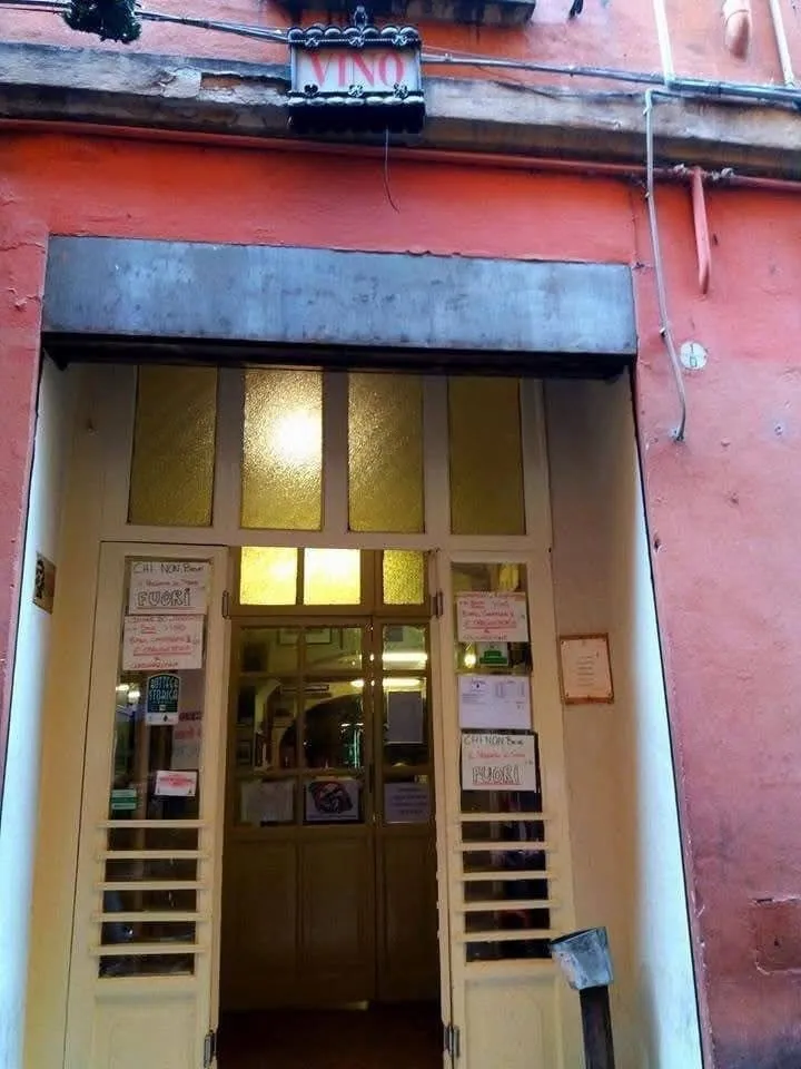Cauți un loc DE poveste, CU poveste? Atunci nu ocoli Osteria del Sole, din Bologna – foto 2