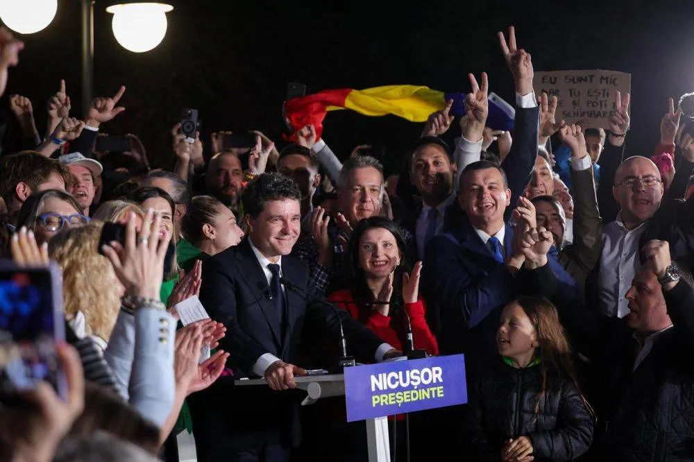 Nicuşor Dan anunţă începerea discuţiilor pentru formarea noului Guvern: „De mâine, încep consultările informale cu partidele”