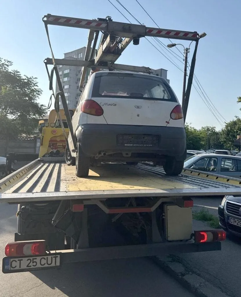 24 de mașini abandonate sau fără stăpân, ridicate de pe domeniul public – foto 4