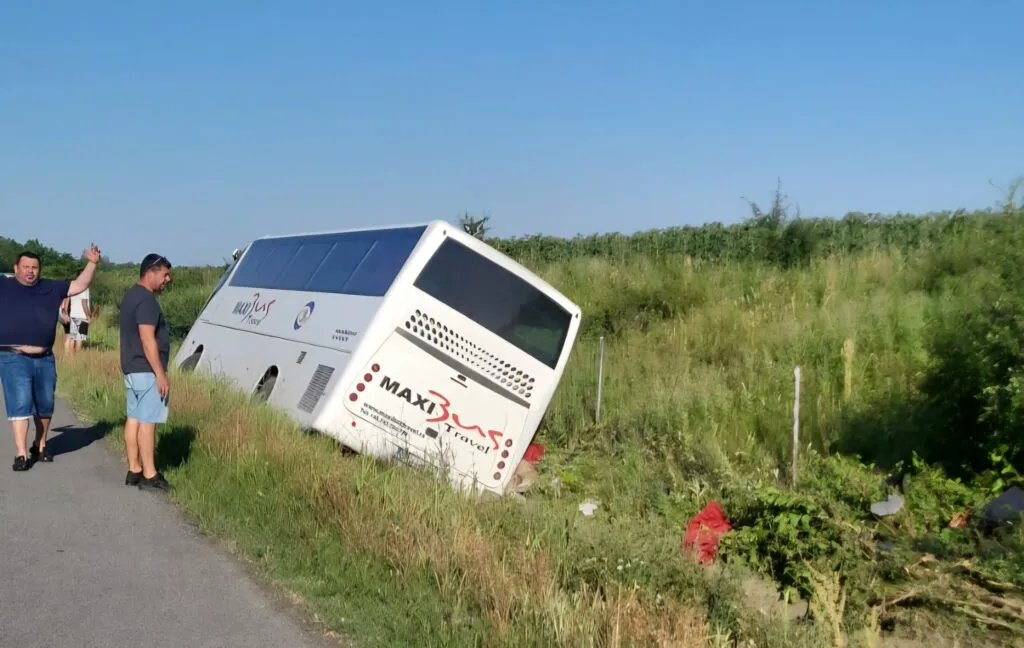 Un tânăr antrenor, de doar 23 de ani, este cel care și-a pierdut viața în accidentul de pe A2 – foto 3